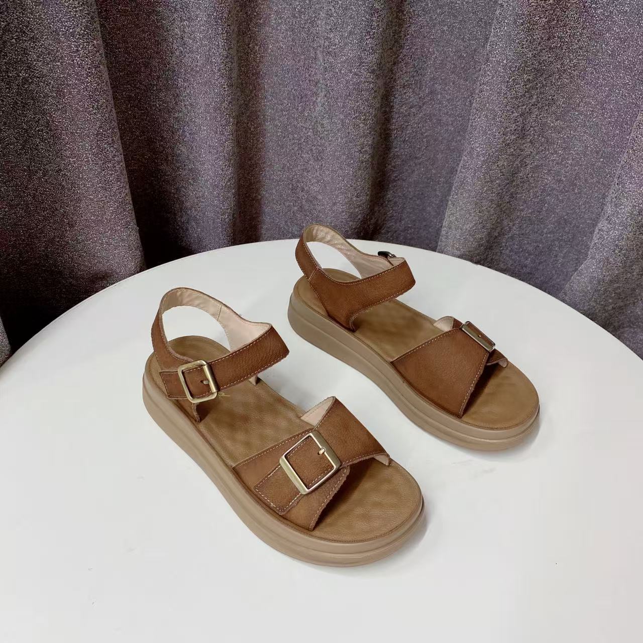 C8343 棕色  新款一字带2025韩系厚底妈妈休闲女凉鞋