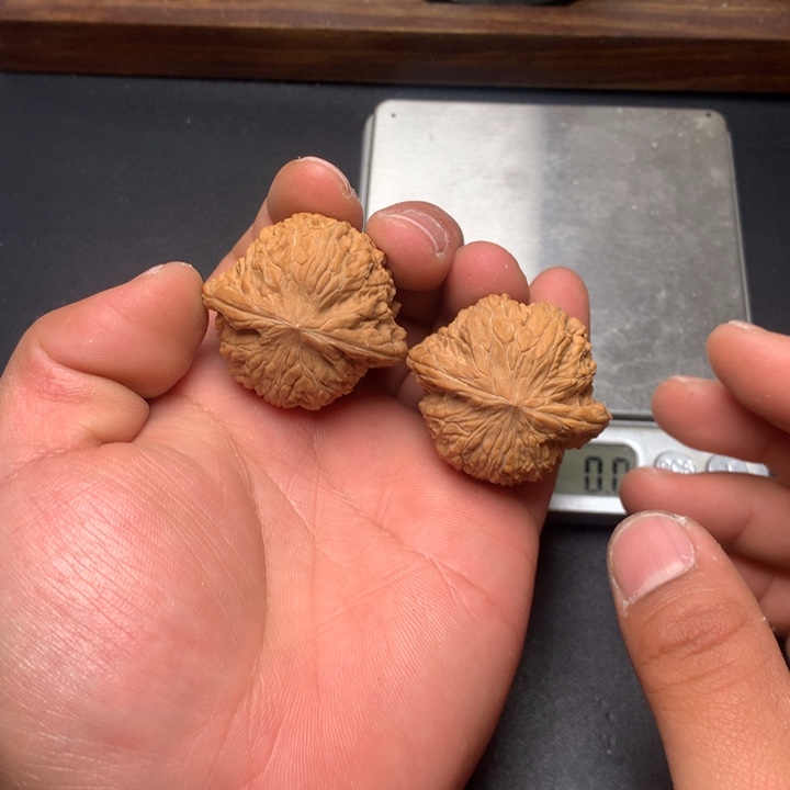 文玩核桃把件40磨盘38