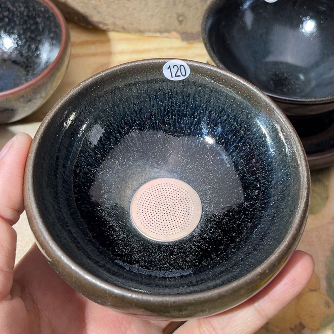 茶盏义兴龙窑坚持真柴烧