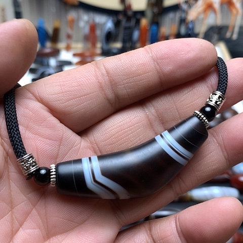 玛瑙/玉髓颈饰合金