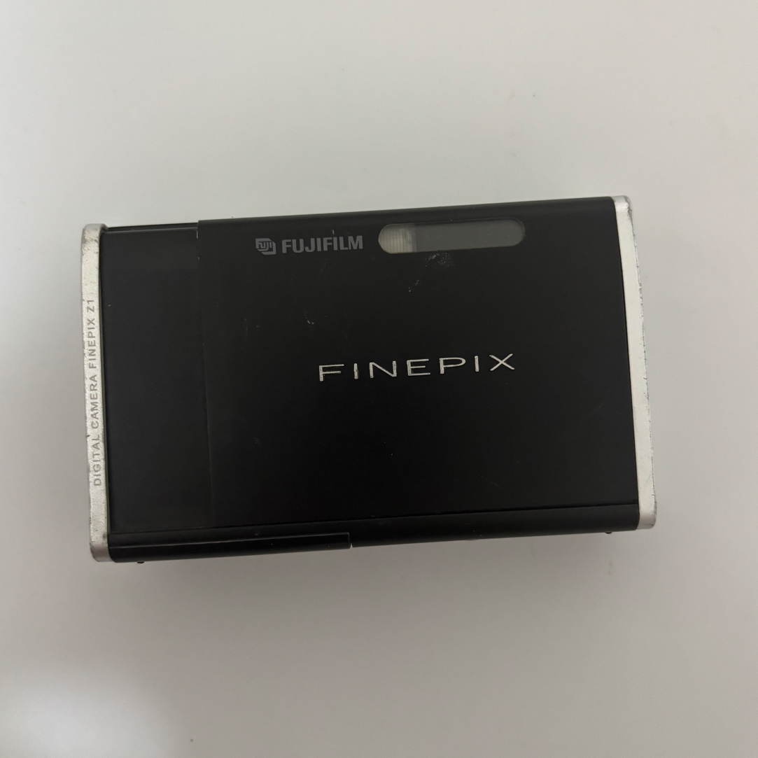 9新 Fujifilm/富士 z1复古胶片感ccd相机（送xd卡）