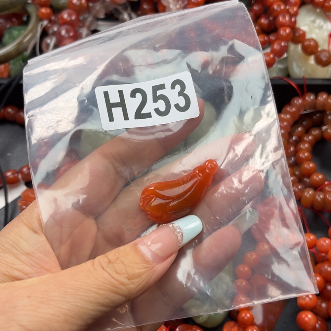 南红玛瑙珠宝奇石未镶嵌