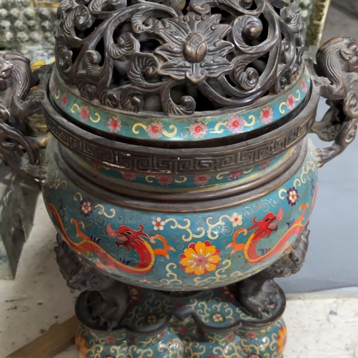 痞***神香炉。                 