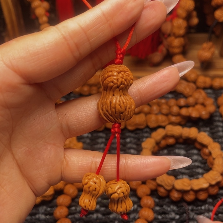 菩提籽类龙纹桃枭挂件