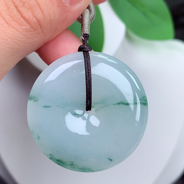 颈饰未镶嵌翡翠平安扣 36x5.8mm