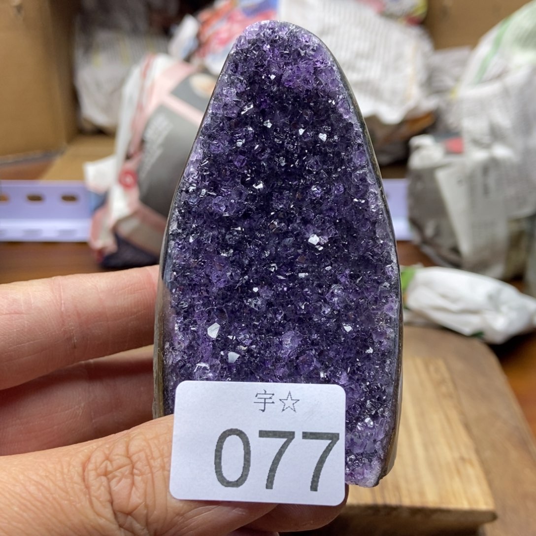 紫晶天然水晶摆件未镶嵌