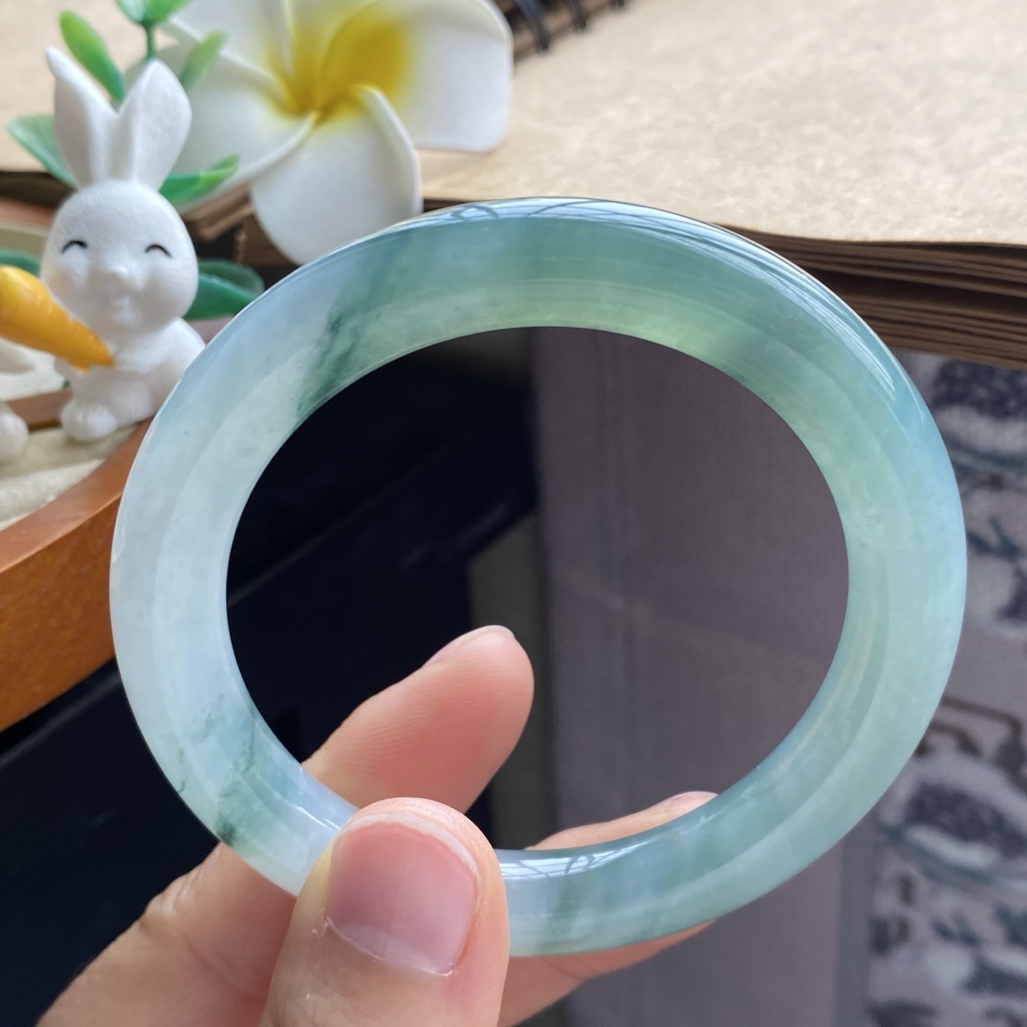 02.16批720号55.1-9.8-9.9！圆条！冰油绿飘花镯！油绿色天然翡翠