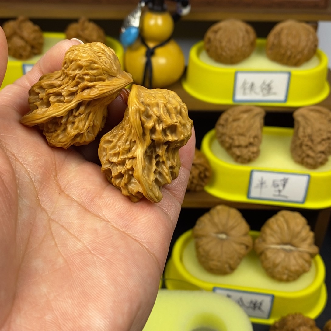 核桃无**卒小鸟 文玩/木作/... 文玩把件