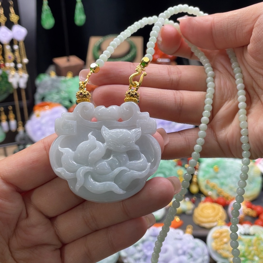 翡翠颈饰未镶嵌代编织