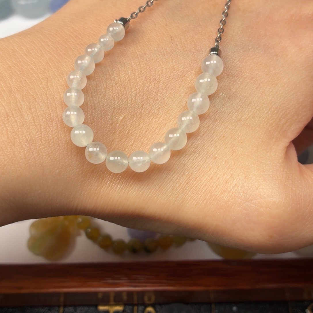 定制翡翠未镶嵌手链