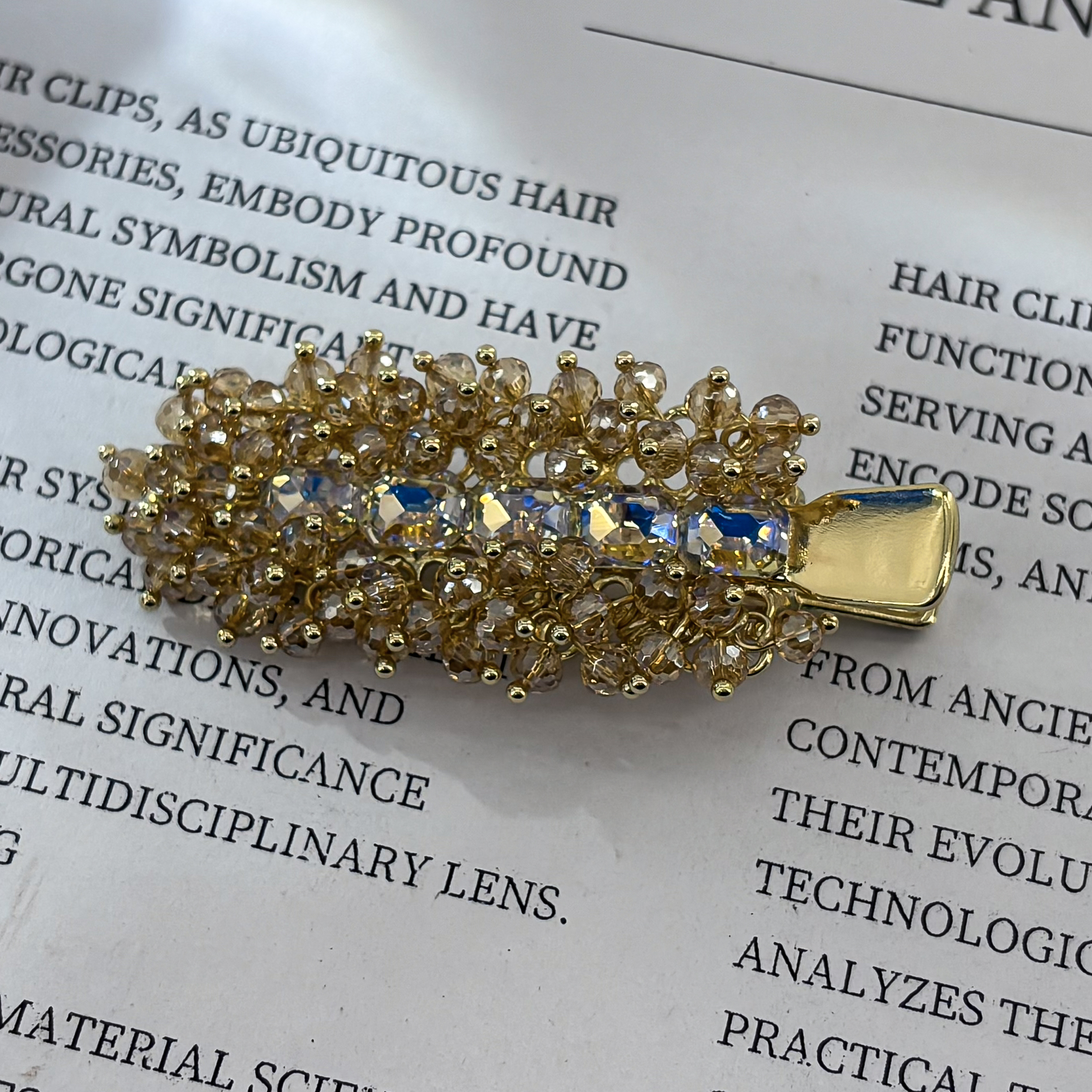 2028-轻奢重工水钻鸭嘴夹（运费险）