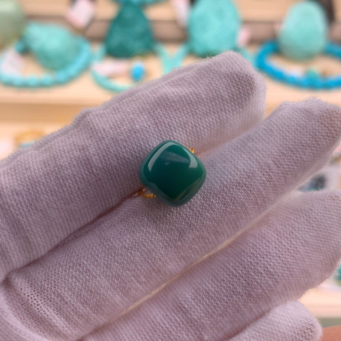 绿松石珠宝奇石未镶嵌9.9*8.9mm