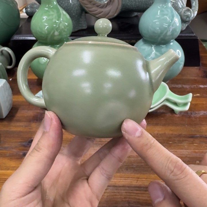 龙泉青瓷茶具微瑕4698
