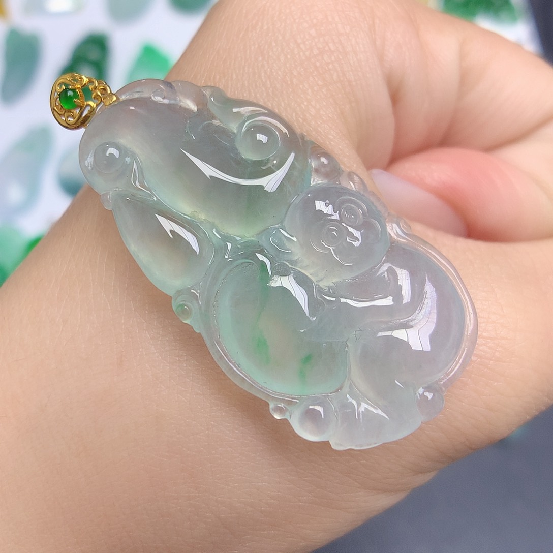 翡翠颈饰18K金镶嵌灵猴