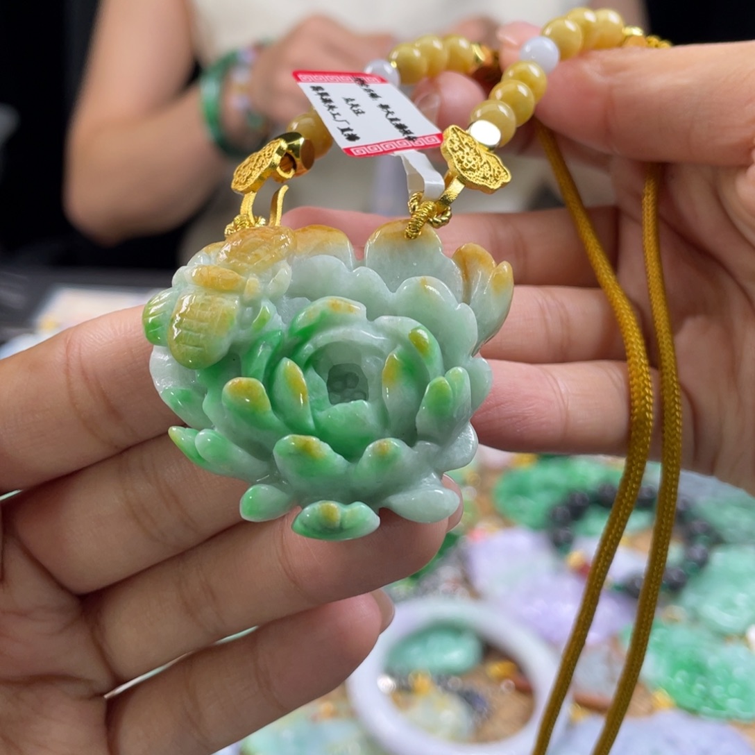 翡翠未镶嵌颈饰代编织