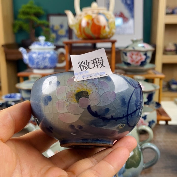 瓷片手工制作工艺精湛等特点为