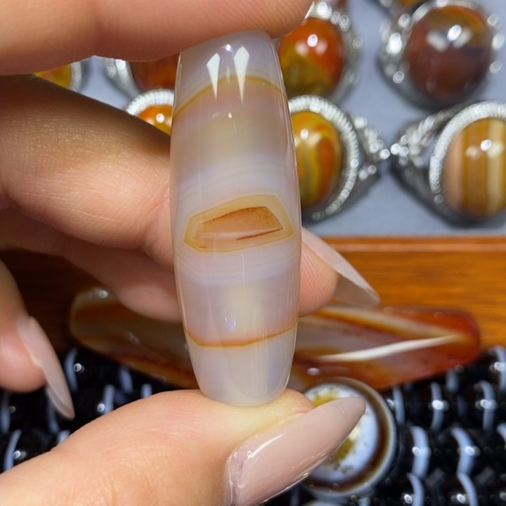 未镶嵌颈饰玛瑙/玉髓