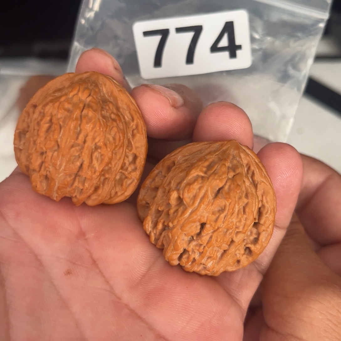 吊坠文玩核桃密纹38