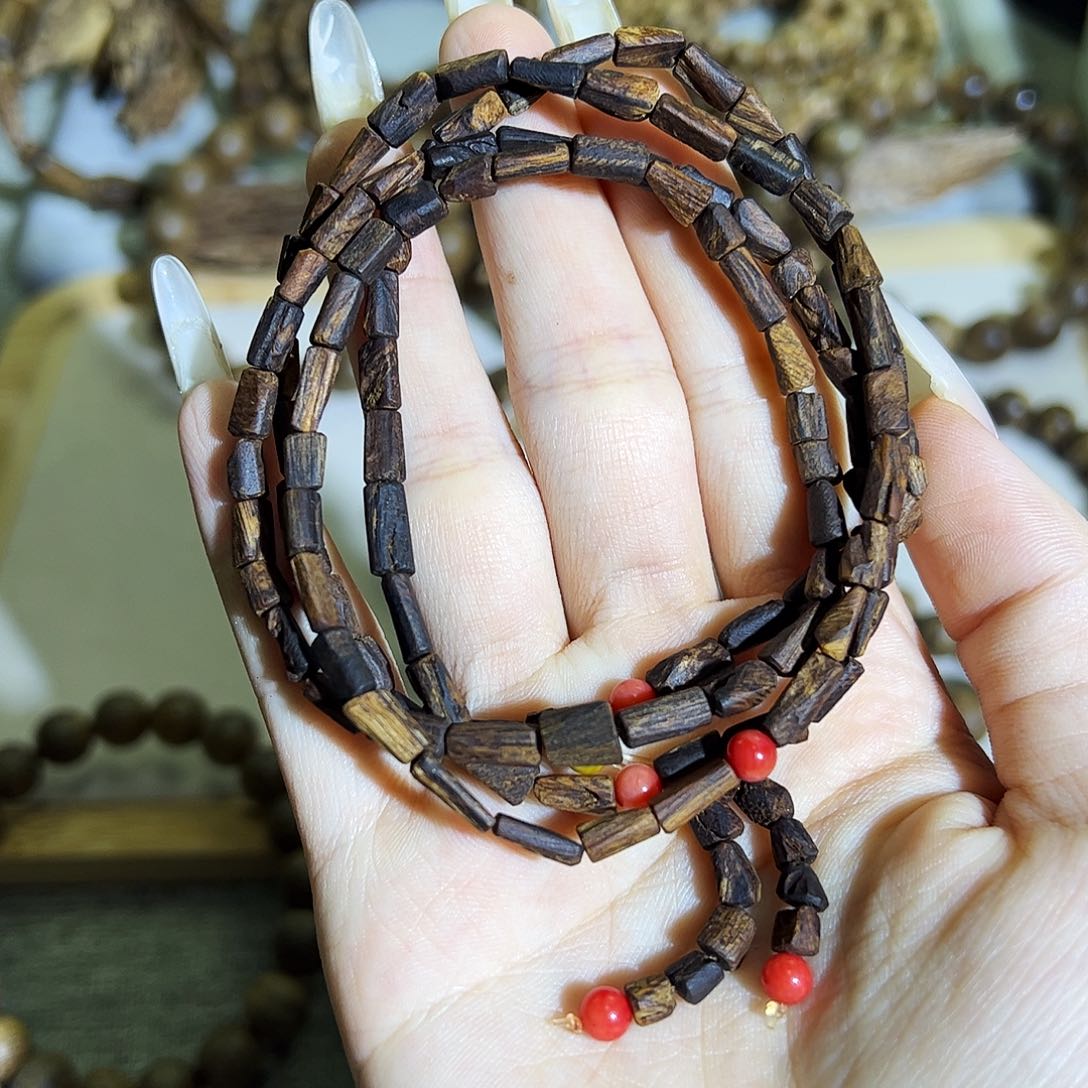 沉香手串天然加里曼丹红土老料随形 沉水级 9.28g 醇厚甜