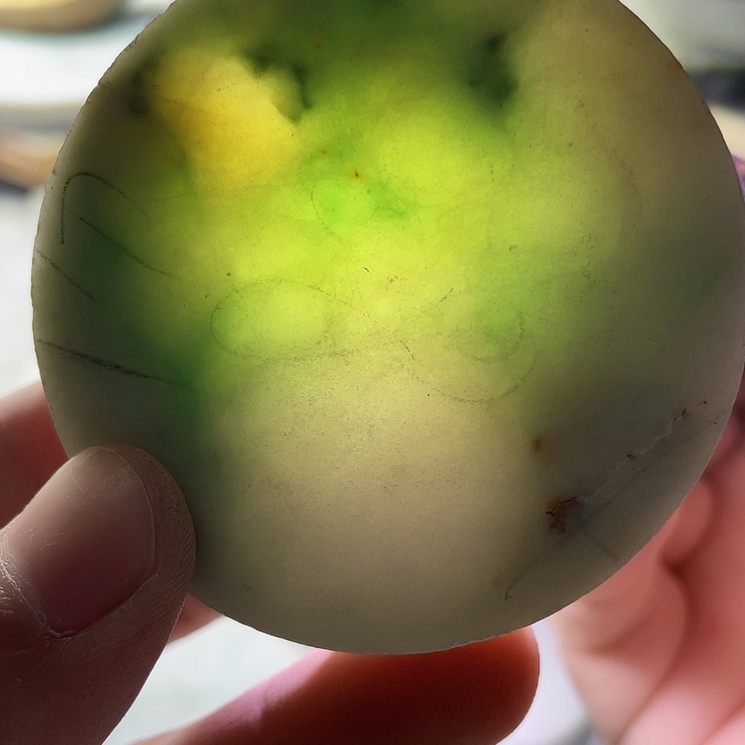 翡翠颈饰未镶嵌毛料83