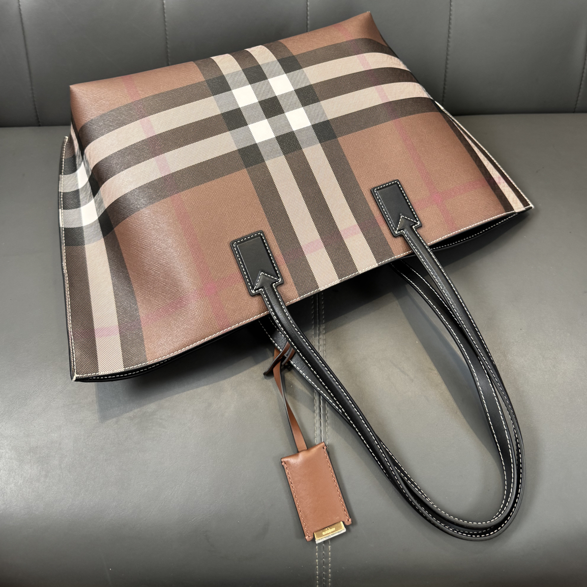 99新 BURBERRY/博柏利 博柏利新款格纹单肩托特包