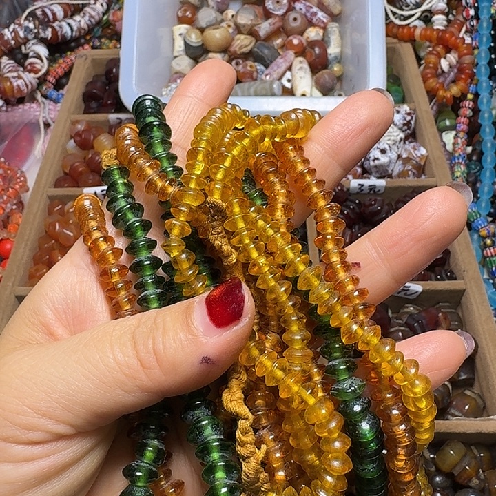 琉璃非金属一件颈饰