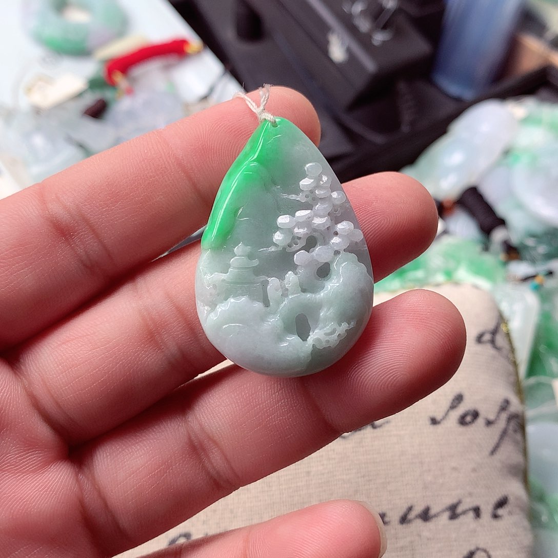 翡翠吊坠(不含链)未镶嵌皮***粥