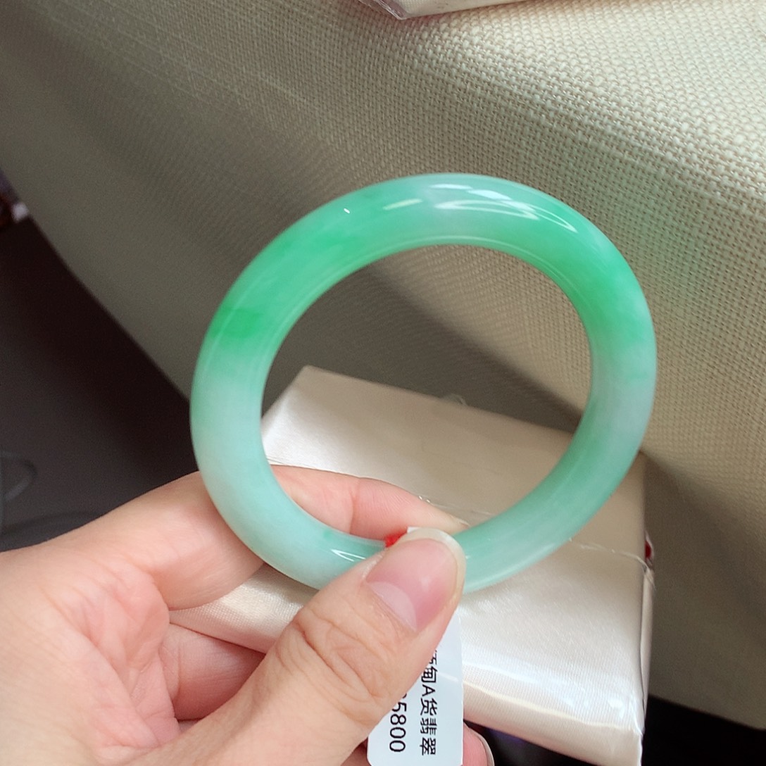 未镶嵌手镯翡翠阳绿圆条099