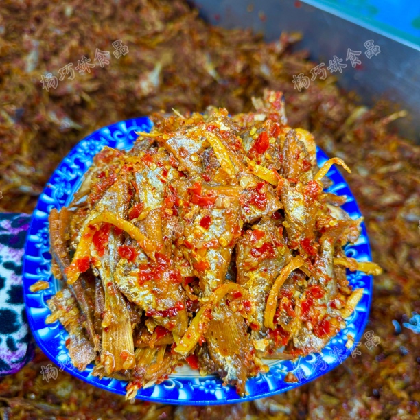 杨巧妹香辣咸鱼小黄鱼辣椒酱即食美食咸香辣口下饭酱厨房调味品