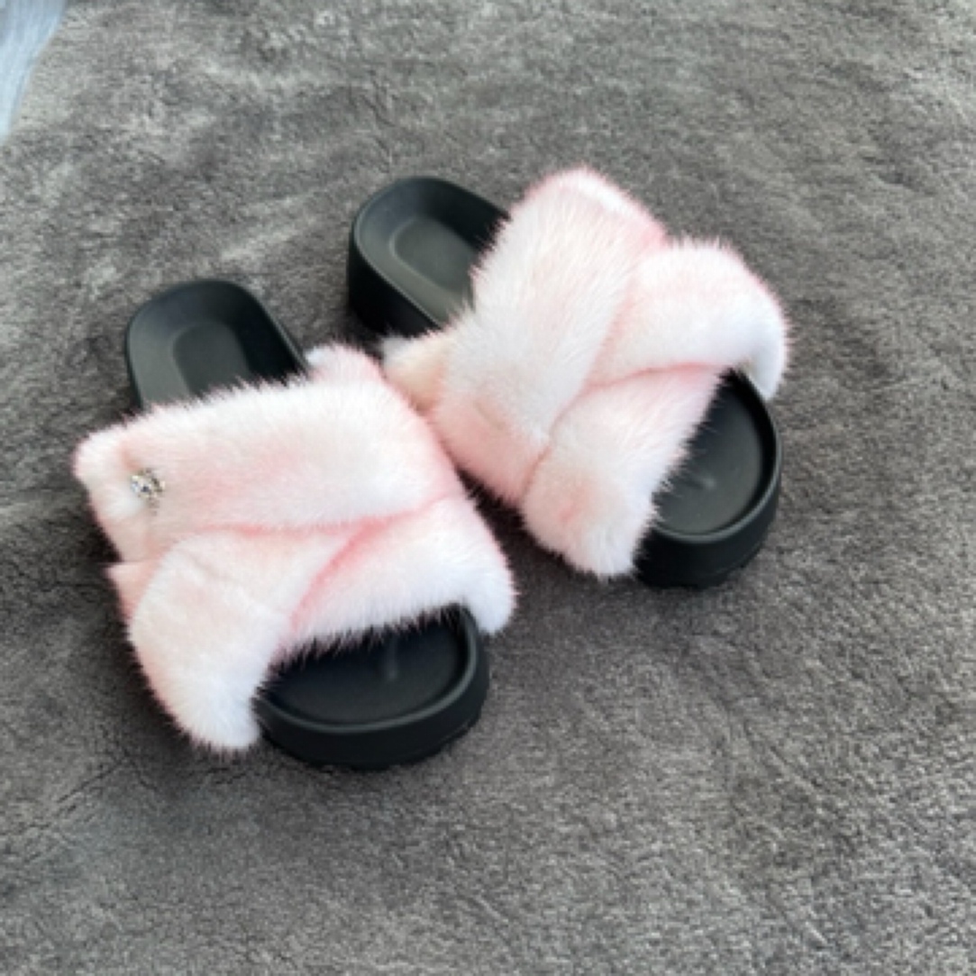 水貂毛毛交叉绑带女鞋夏季休闲凉鞋四季交叉中跟春秋夏一字拖幻彩