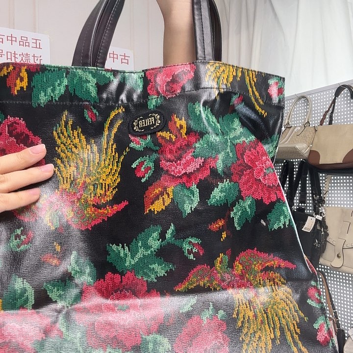 蚕丝印花手提托特