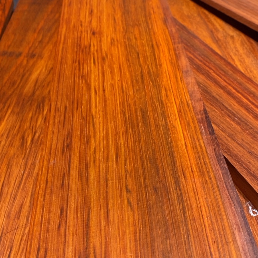 【闪购商品】非洲紫檀（红花梨）8****?