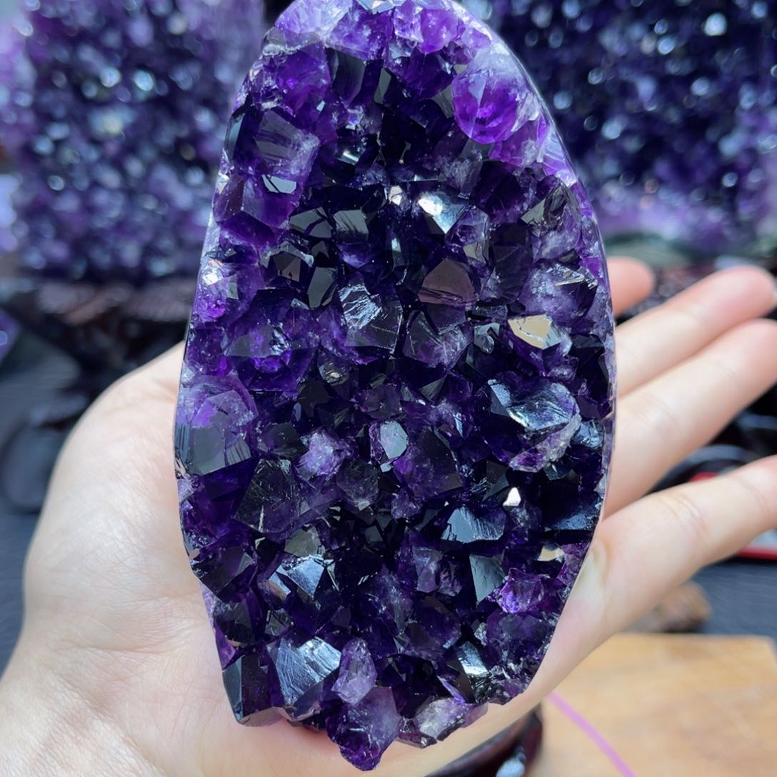 紫晶大型摆件（非配饰）未镶嵌
