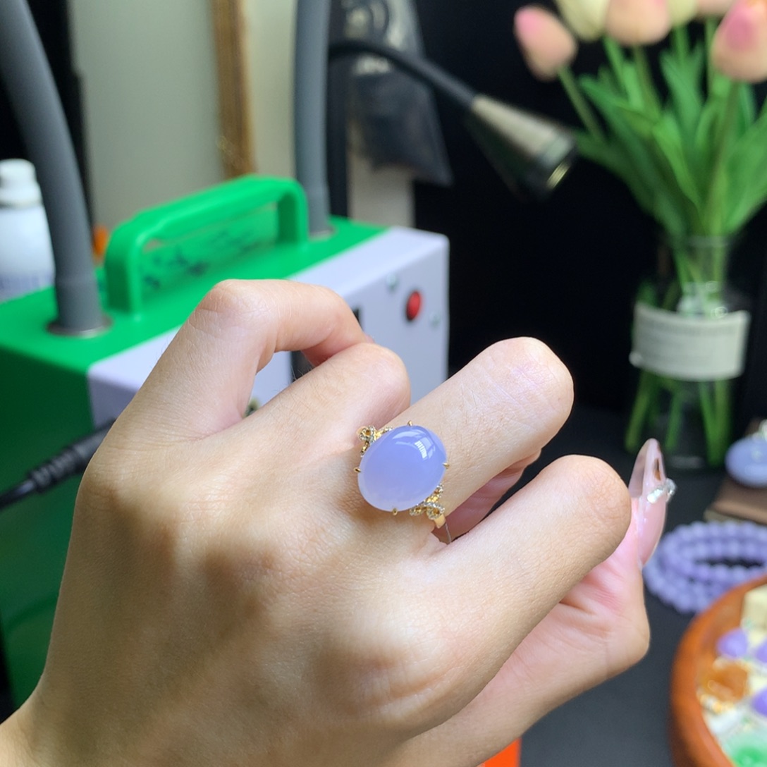 翡翠18K金镶嵌颈饰