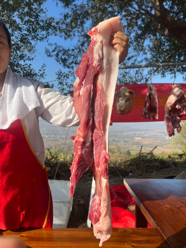 黑土猪肉现场称重一单一称