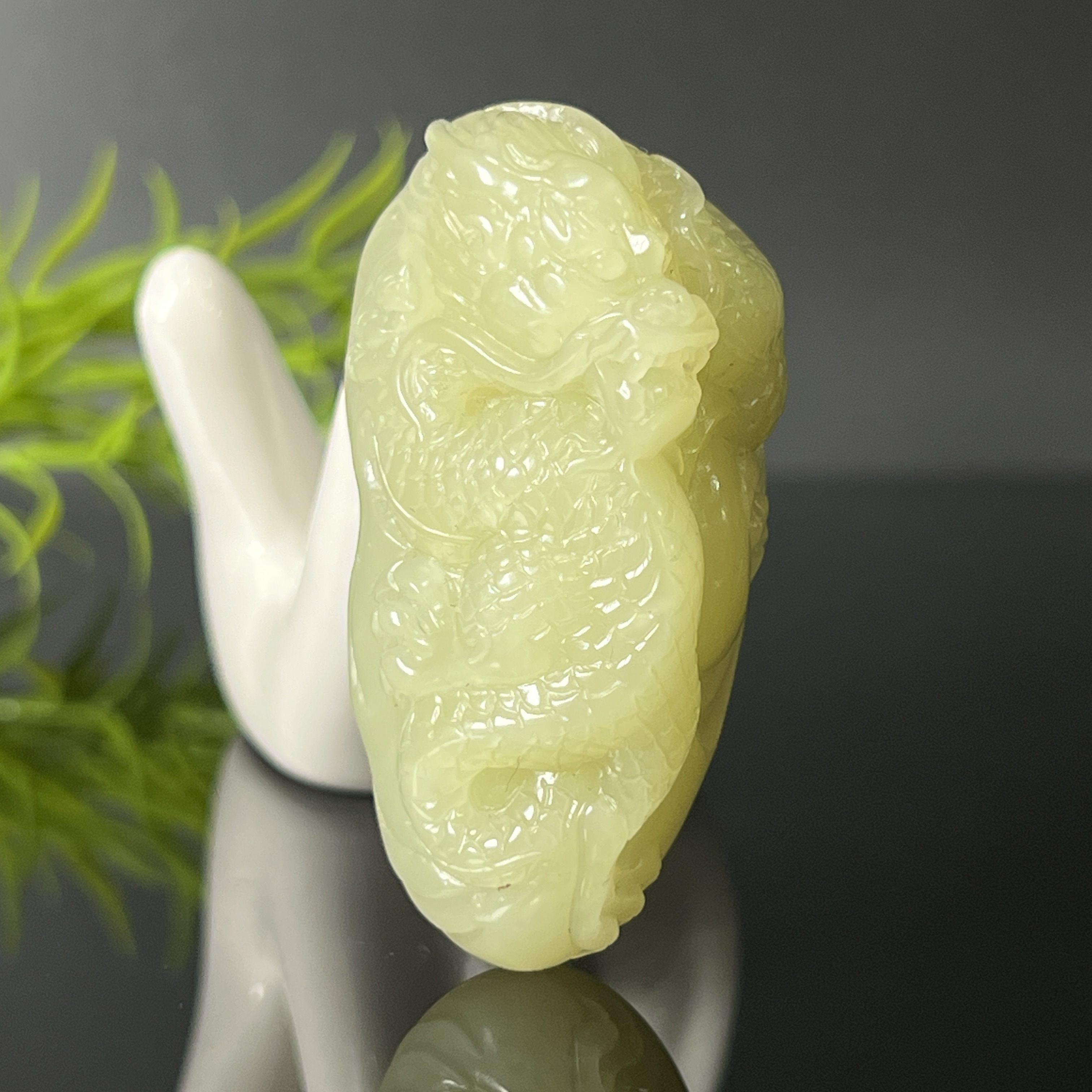 0102GC8805和田玉挂件