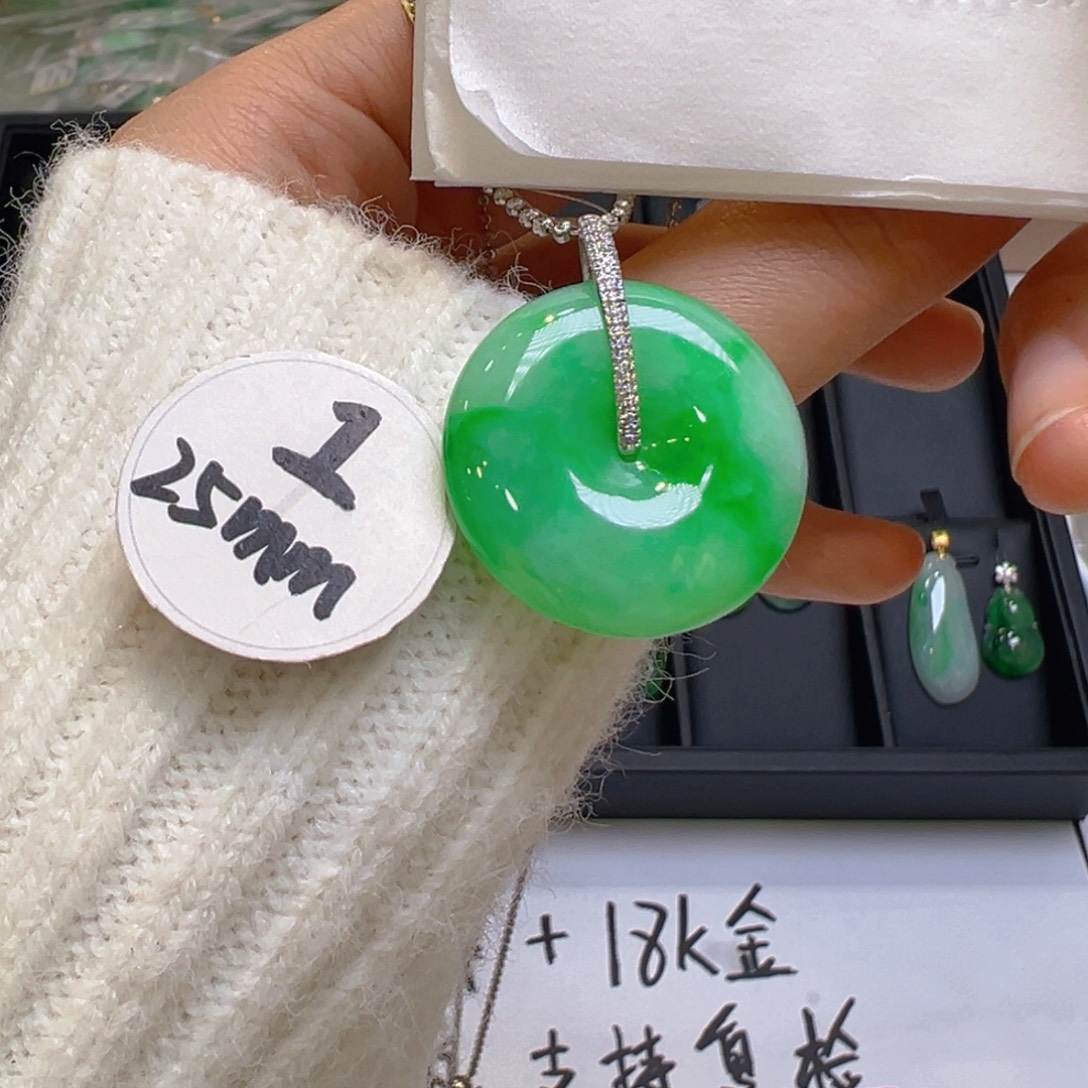 翡翠18K金镶嵌吊坠(不含链)