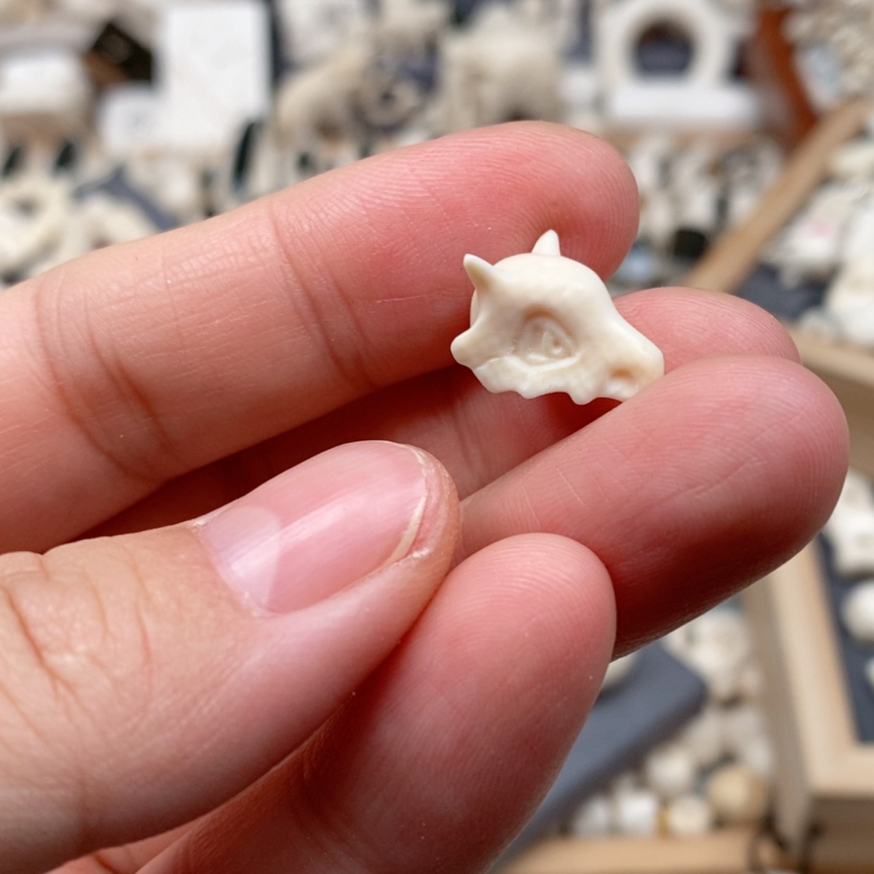 【闪购商品】无非金属溜*球猛犸牙