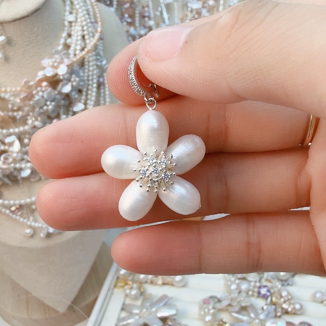 颈饰未镶嵌淡水珍珠