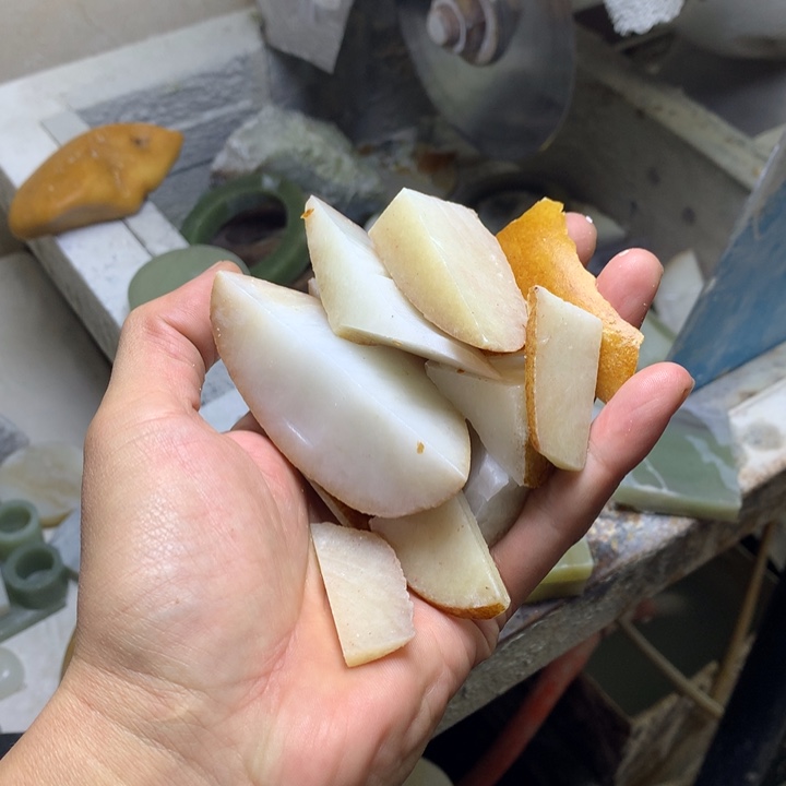 未镶嵌和田玉珠宝半成品