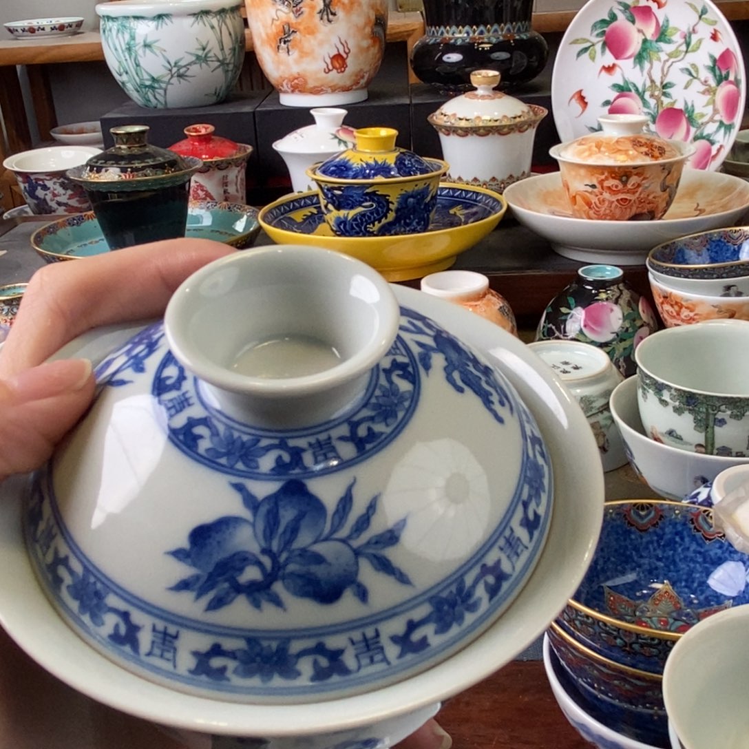 牧***行陶瓷艺术家的作品是一