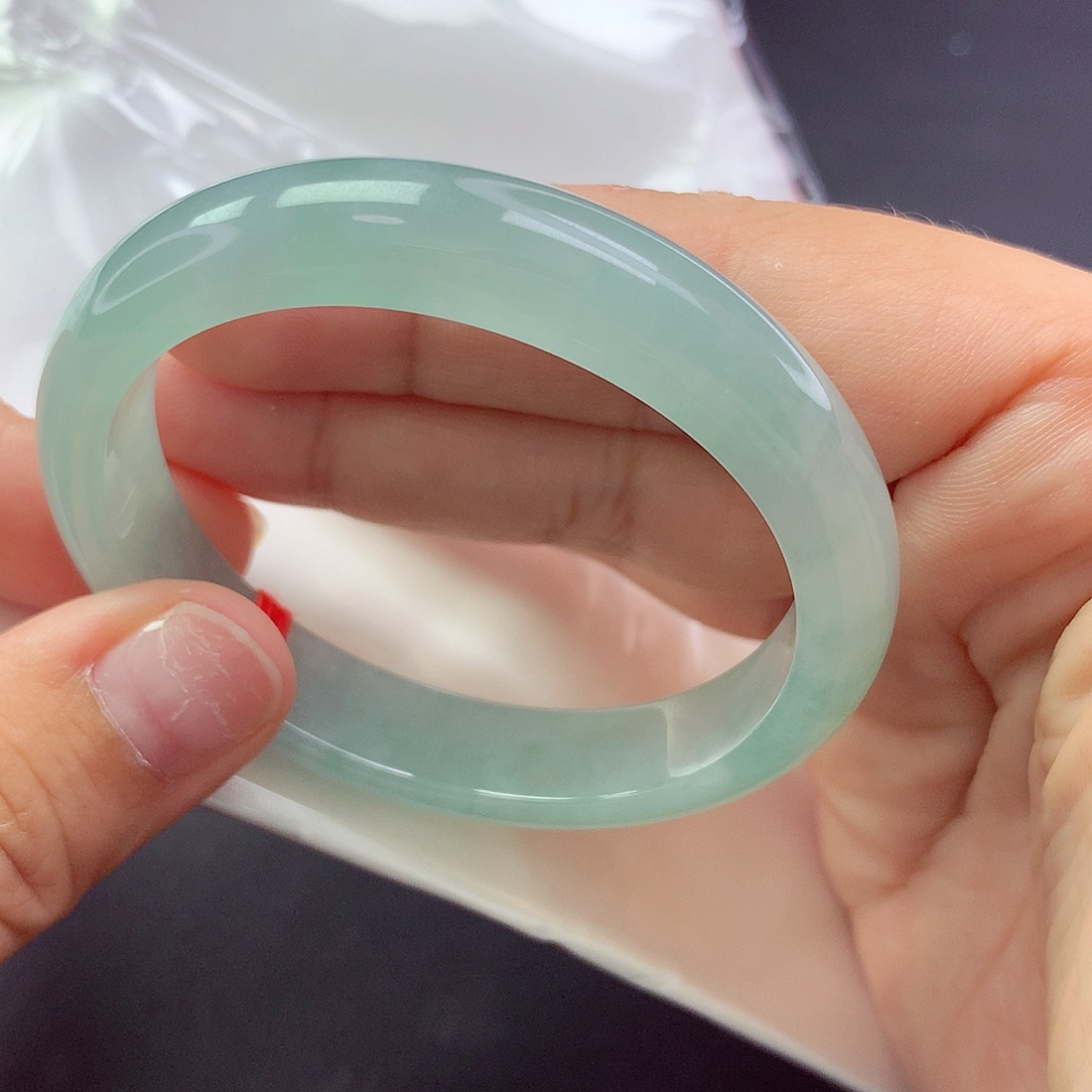 【闪购商品】翡翠手镯未镶嵌t****？贵妃a 12234