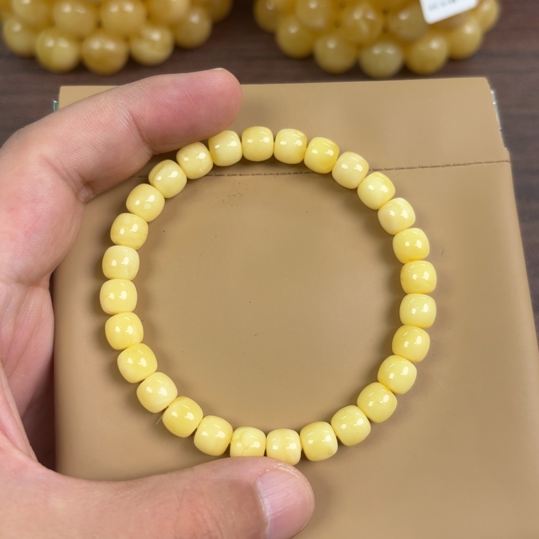 琥珀未镶嵌裸石0210000000