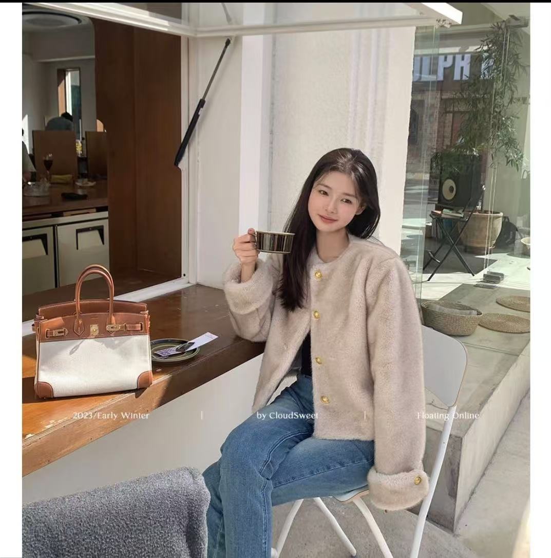 XUAN【英氏典雅】冬季轻奢高级感保暖短款皮毛一体大衣外套