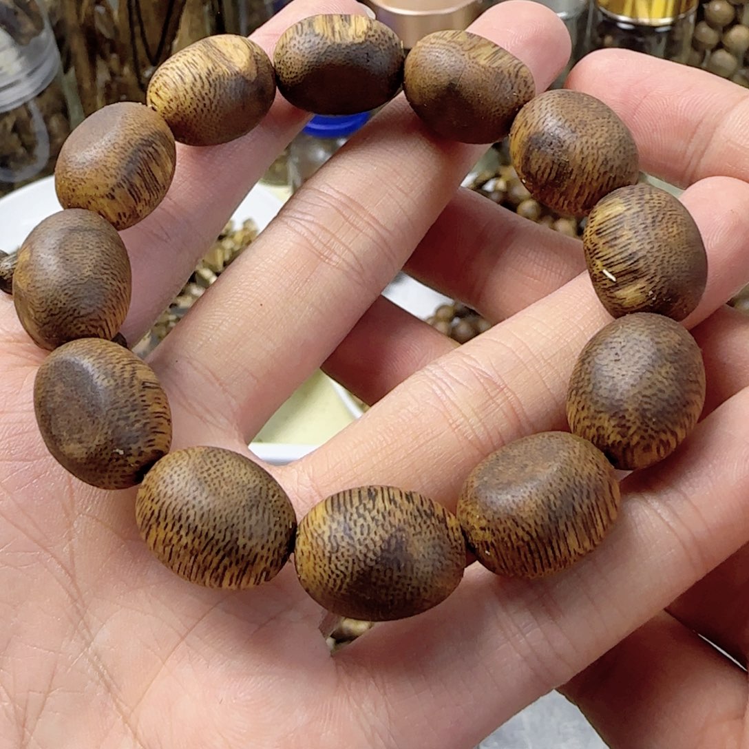 沉香碎屑沉香奇楠沉香碎