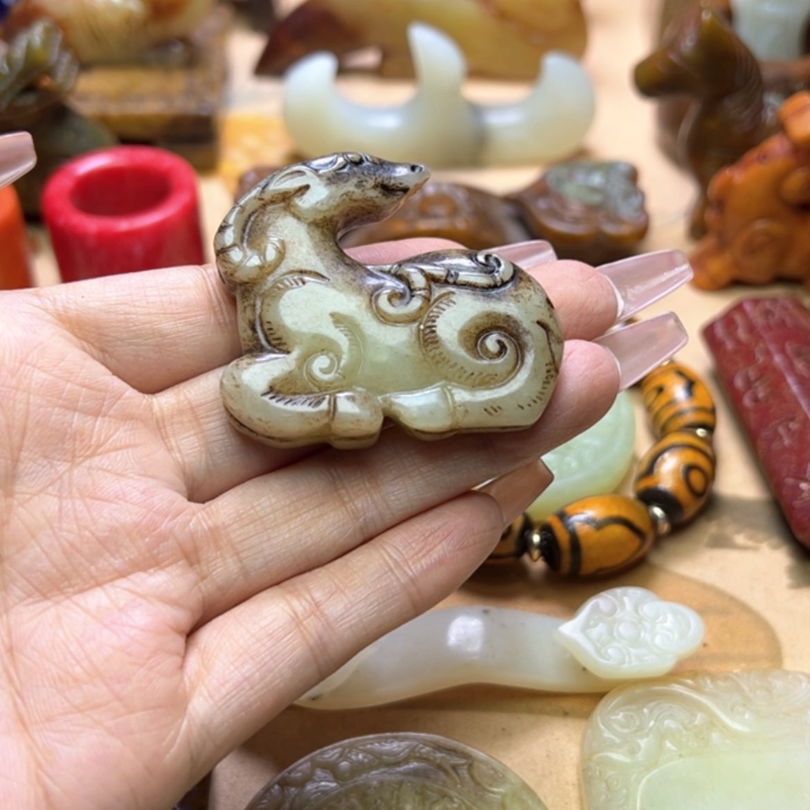 【闪购商品】蛇纹石玉颈饰未镶嵌