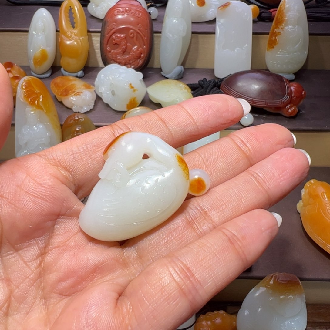 和田玉颈饰未镶嵌飞****8