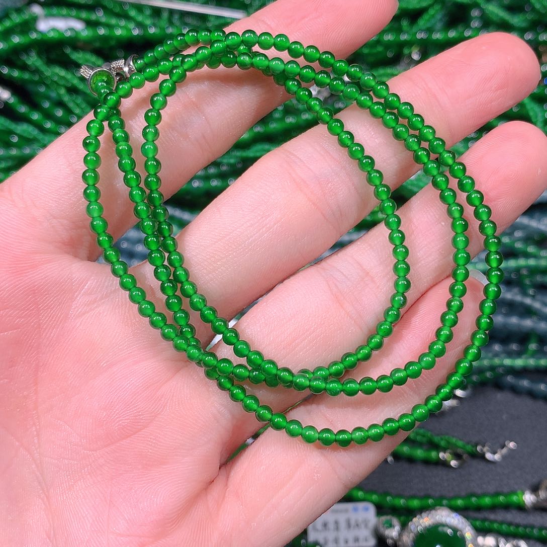 翡翠项链未镶嵌天然