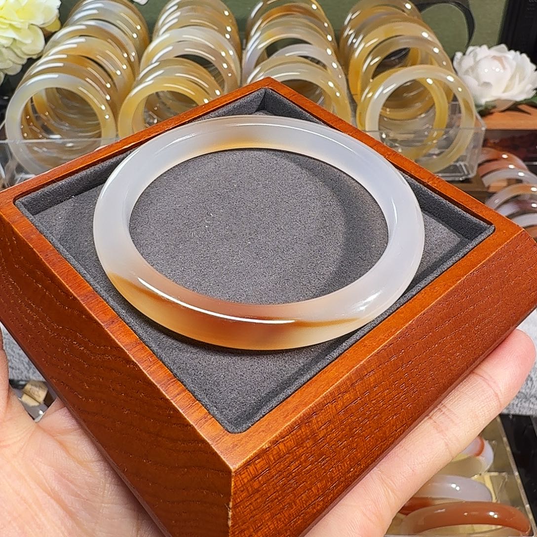 *****玛瑙/玉髓未镶嵌手镯