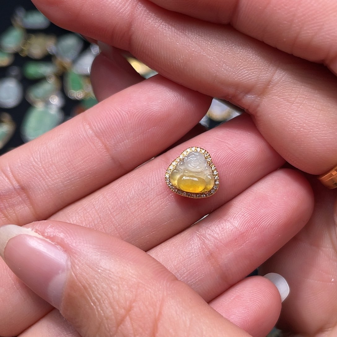 翡翠吊坠(不含链)18K金镶嵌田*乔